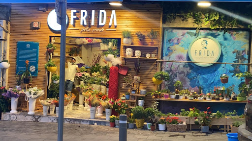 פרידה פרחים בשוק