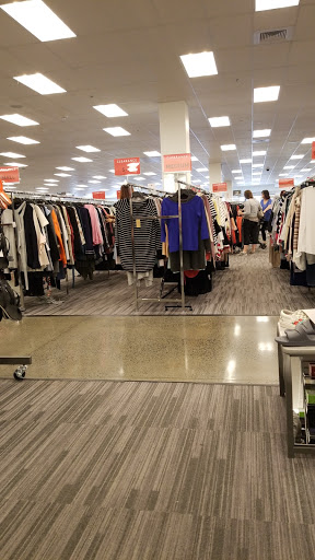 Department Store «Nordstrom Rack East Bay Bridge Shopping Center», reviews and photos, 3839 Emery St, Emeryville, CA 94608, USA