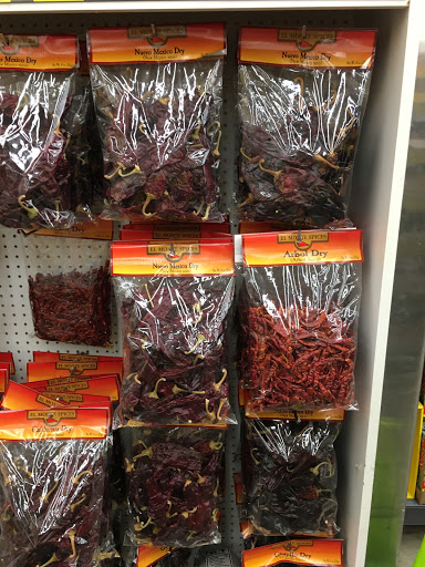 Grocery Store «Grocery Outlet Bargain Market», reviews and photos, 80 E Washington St, Petaluma, CA 94952, USA