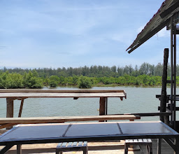 Muara Jenggalu Resto photo