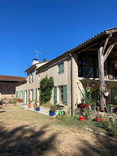Lodge La Dorépontaise, Chambre d'hôte et gîtes insolites Pondaurat