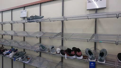 Clothing Store «Burlington Coat Factory», reviews and photos, 6055 E Main St, Columbus, OH 43213, USA