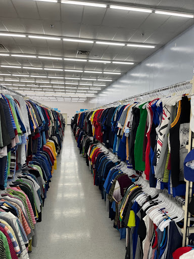 Thrift Store «Village Discount Outlet», reviews and photos, 3500 Cleveland Ave, Columbus, OH 43224, USA