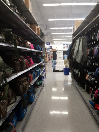 Sporting Goods Store «Academy Sports + Outdoors», reviews and photos, 193 Stonebrook Pl, Jackson, TN 38305, USA