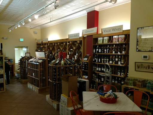 Wine Store «Spirits of Mt Vernon», reviews and photos, 900 N Charles St, Baltimore, MD 21201, USA