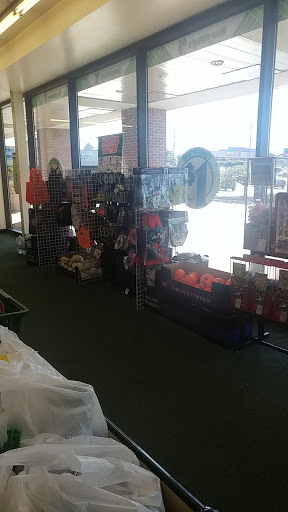 Dollar Store «Dollar Tree», reviews and photos, 1330 Butterfield Rd, Downers Grove, IL 60515, USA