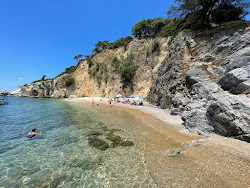 Foto von Tongo Beach mit eine gerade küstenlinie