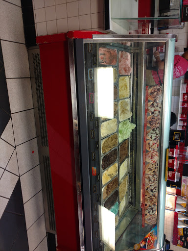 Ice Cream Shop «Cold Stone Creamery», reviews and photos, 3105 Northline Ave, Greensboro, NC 27408, USA