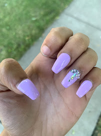 Kims Nails & Spa - Photo 3 - Car repair in Windsor, ON, Canada, Detroit