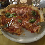 Photo n°3 de l'avis de Louis-Joseph.E fait le 23/08/2018 à 20:26 sur le  Villa Zuccaro Pizzeria Taormina à Taormina