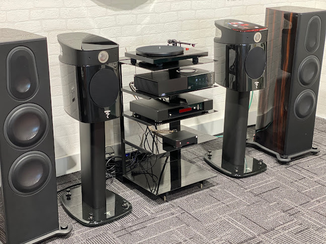 Comments and reviews of Eastern HiFi
