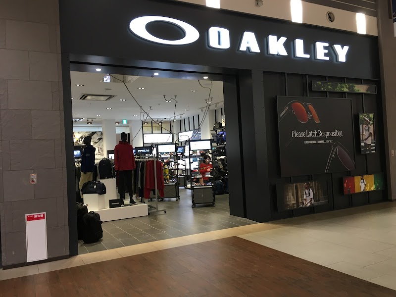 オークリーストア 沖縄ライカム 沖縄県北中城村ライカム サングラス専門店 グルコミ