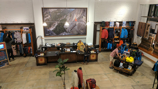 Clothing Store «Patagonia Santa Monica», reviews and photos, 1344 4th St, Santa Monica, CA 90405, USA