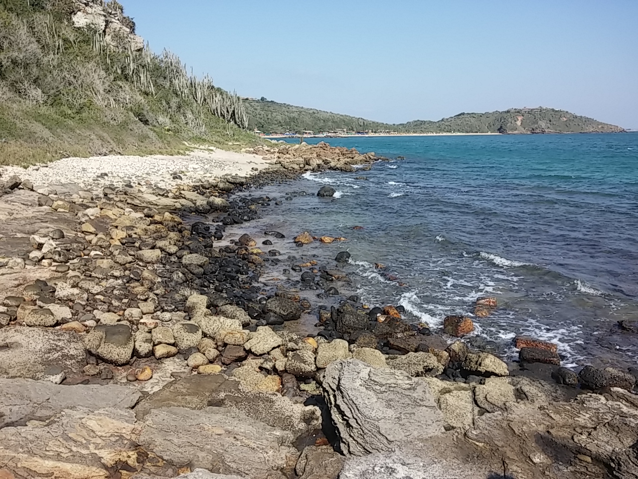 Fotografija Praia das Virgens z visok stopnjo čistoče