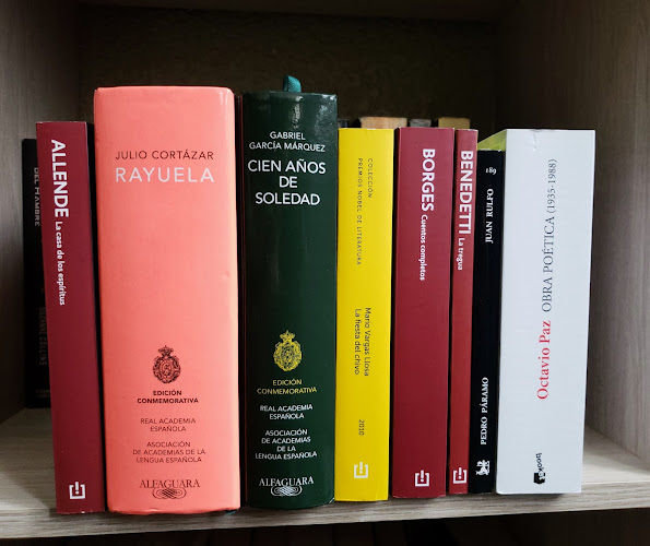 Opiniones de CRONOPIOS LIBRERIA en Quito - Librería