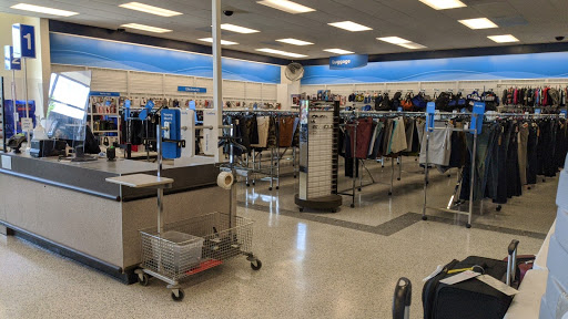 Clothing Store «Ross Dress for Less», reviews and photos, 2151 N Harris Blvd, Layton, UT 84041, USA