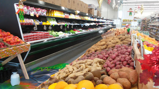 Shopping Mall «Sunrise Plaza Shopping Center», reviews and photos, 656 Wellwood Ave, Lindenhurst, NY 11757, USA