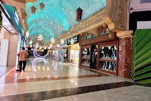 Al Hijaz Mall image