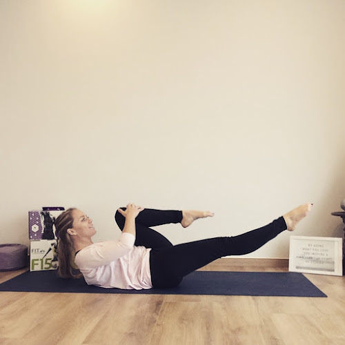 Lindsay Gilis - Self Care Coach, Yoga, Pilates, Reiki - Brugge