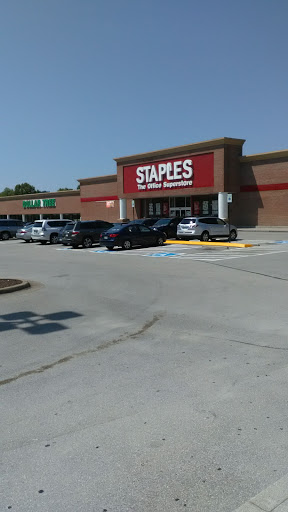 Office Supply Store «Staples», reviews and photos, 8913 Town and Country Cir, Knoxville, TN 37922, USA