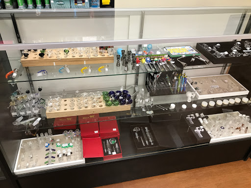 Tobacco Shop «Rebel Indian Smoke Shop», reviews and photos, 4101 Edgmont Ave, Brookhaven, PA 19015, USA