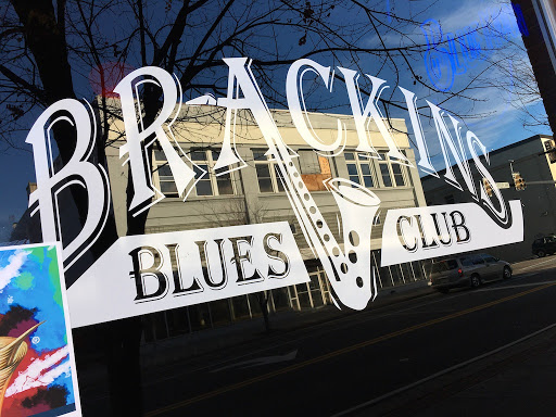 Blues Club «Brackins Blues Club», reviews and photos, 112 E Broadway Ave, Maryville, TN 37804, USA