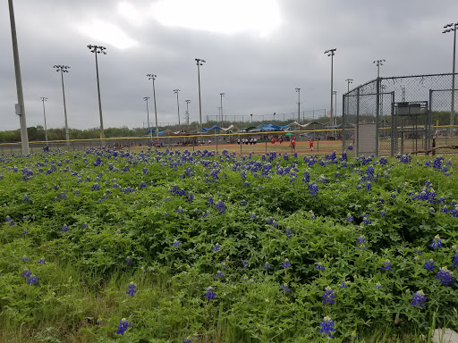 Park «Jennifer McFalls Park», reviews and photos, 1501 S Carrier Pkwy, Grand Prairie, TX 75051, USA