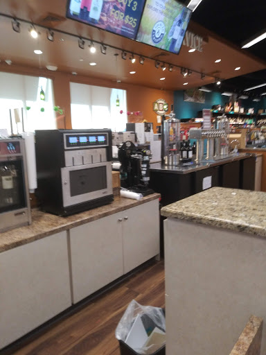Liquor Store «ABC Fine Wine & Spirits», reviews and photos, 555 N Orlando Ave, Cocoa Beach, FL 32931, USA