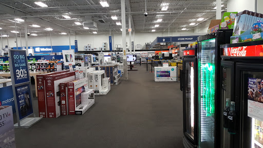 Electronics Store «Best Buy», reviews and photos, 615 E Palatine Rd, Arlington Heights, IL 60004, USA