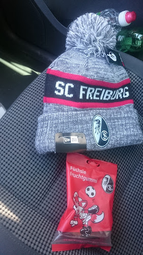 Kommentare und Rezensionen über SC Freiburg - Fanshop Dreisamstadion