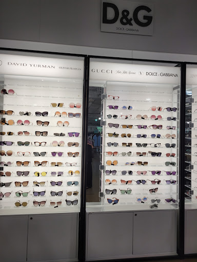 Department Store «Saks OFF 5TH», reviews and photos, 1650 Premium Outlet Blvd #1600, Aurora, IL 60502, USA