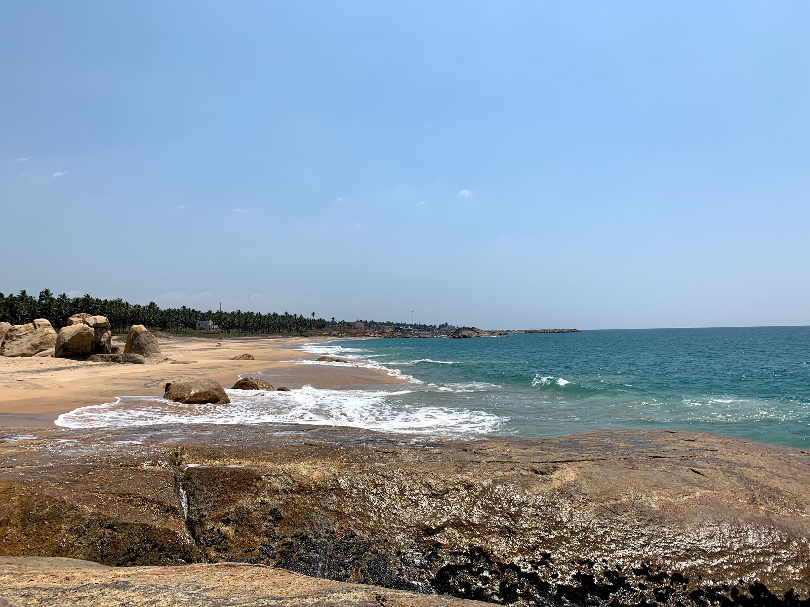 Fotografie cu Paraikal Beach - locul popular printre cunoscătorii de relaxare
