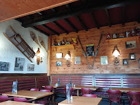 Atmosphère du Restaurant français Lou Cantou à Besse-et-Saint-Anastaise - n°13