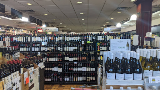 Liquor Store «Wine Palace», reviews and photos, 13971 Middlebelt Rd, Livonia, MI 48154, USA