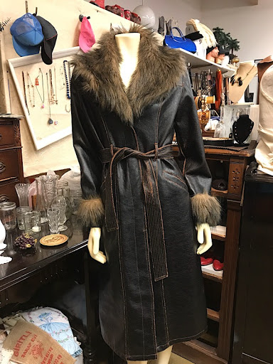 Clothing Store «Shwop», reviews and photos, 5239 SE Woodstock Blvd, Portland, OR 97206, USA