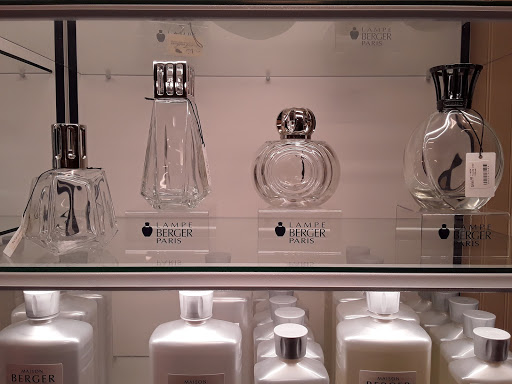 Gift Shop «Nest Feathers», reviews and photos, 3621 Mundy Mill Rd, Oakwood, GA 30566, USA