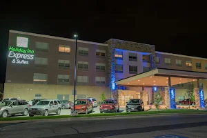 Holiday Inn Express & Suites Louisville N - Jeffersonville, an IHG Hotel image