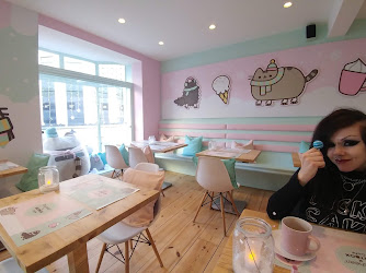 ARTBOX Cafe - Hello Kitty & Friends