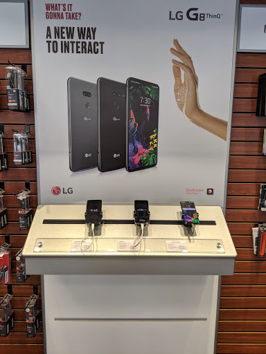 Cell Phone Store «Verizon Authorized Retailer – Cellular Sales», reviews and photos, 535 W Lancaster Ave, Berwyn, PA 19312, USA