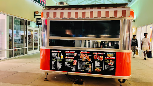 Shopping Mall «Philadelphia Premium Outlets», reviews and photos, 18 West Lightcap Road, Pottstown, PA 19464, USA