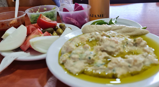 חומוס אבו שאקר