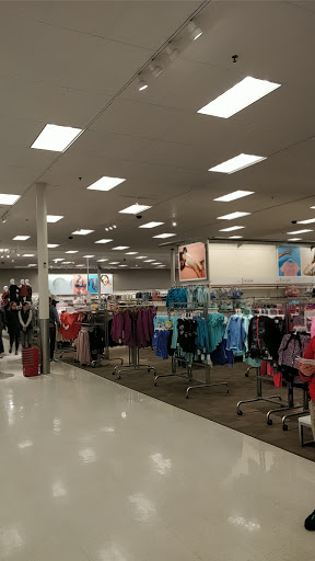 Department Store «Target», reviews and photos, 7 Allstate Rd, Dorchester, MA 02125, USA