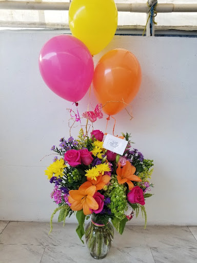 Florist «A Beautiful California Florist», reviews and photos, 455 Atlantic Ave, Long Beach, CA 90802, USA