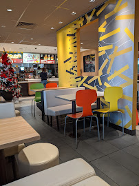 Atmosphère du Restauration rapide McDonald's à Saint-Amand-Montrond - n°5