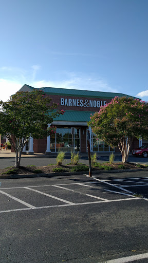 Book Store «Barnes & Noble Booksellers Fredericksburg/ Central Park», reviews and photos, 1220 Carl D. Silver Parkway, Fredericksburg, VA 22401, USA