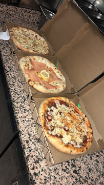 Plats et boissons du Pizzeria Pizza Di Napoli à Saint-Maur-des-Fossés - n°4