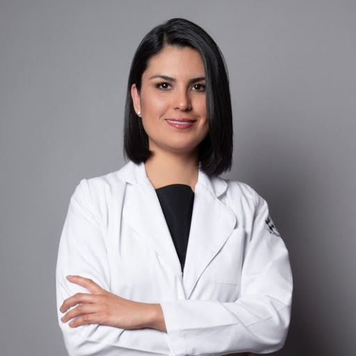 Dra. Nereida Gutierrez Saldaña, Cardiólogo