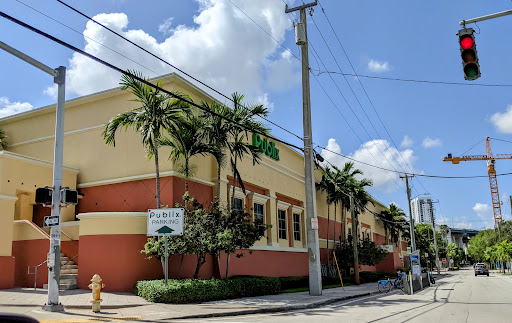 Supermarket «Publix Super Market at Miami River», reviews and photos, 311 SW 7th St, Miami, FL 33130, USA