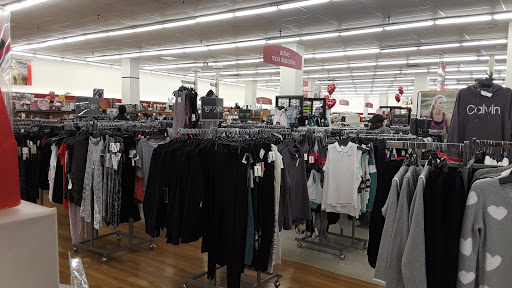 Department Store «T.J. Maxx», reviews and photos, 7555 W Hillsborough Ave, Tampa, FL 33615, USA