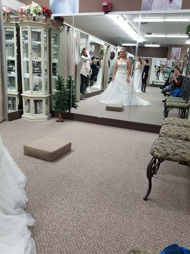 Bridal Shop «Bridal Gallery», reviews and photos, 749 44th St SE, Grand Rapids, MI 49548, USA